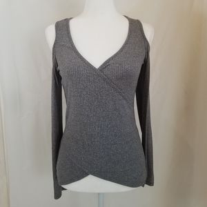 Stoosh Gray Knit Long Sleeve Top size M